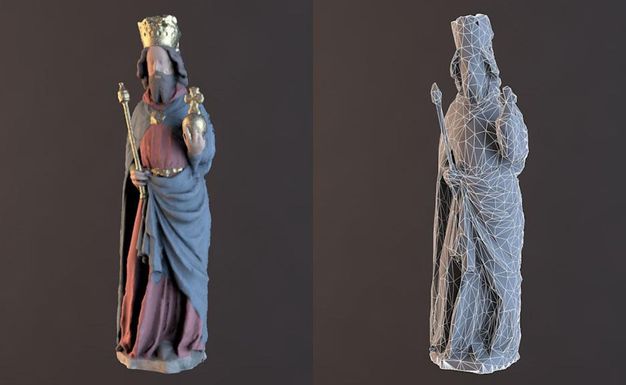Digital models. Two views show a crowned, bearded man holding a sceptre and orb. In the image to our left, his skin is painted peach, his hair brown, robes blue and red, and his symbols of office in gold. To our right, the form is rendered as tiny polygons outlined in white against grey.